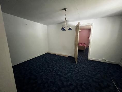 Alle, Jura - Maison 6.0 pièces 300.00 m2 CHF 320'000.-