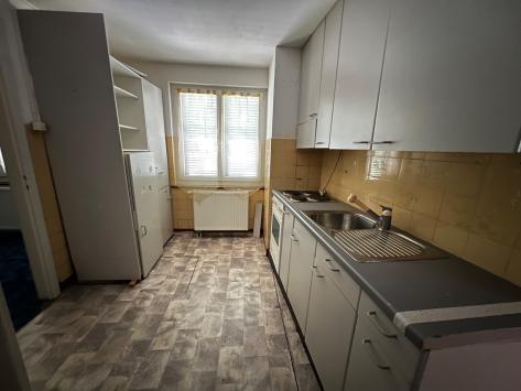 Alle, Jura - Maison 6.0 pièces 300.00 m2 CHF 320'000.-