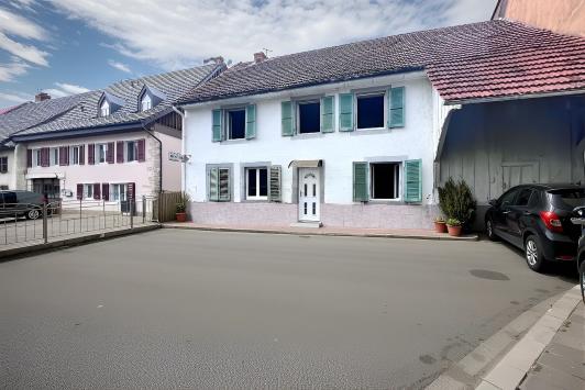 Alle, Jura - Maison 6.0 pièces 300.00 m2 CHF 320'000.-