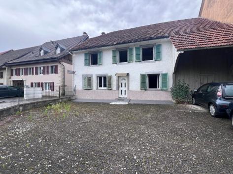 Alle, Jura - Maison 6.0 pièces 300.00 m2 CHF 320'000.-