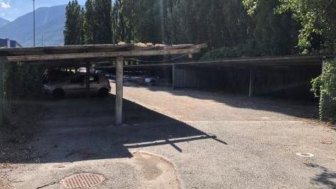 EDE-11894 / Parking M. Fracassi Covered place Covered place , 16.00 m2  CHF 100.- 1920 Martigny
