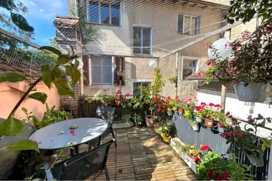 Porrentruy, Jura - Mixed building 5.0 Rooms 580.00 m2 CHF 1'050'000.-