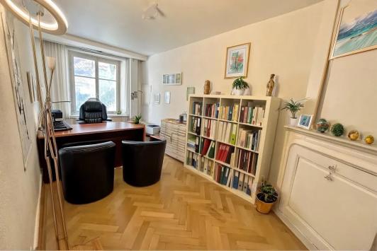 Porrentruy, Jura - Mixed building 5.0 Rooms 580.00 m2 CHF 1'050'000.-