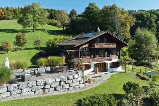 Bex, Vaud - Chalet 7.5 Rooms 201.33 m2 CHF 1'280'000.-