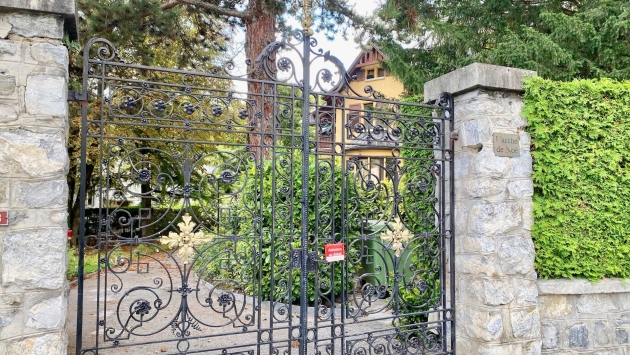 Maison Dorly Villa Villa, 8.5 pièces, 711.67 m2  Prix sur demande 1950 Sion