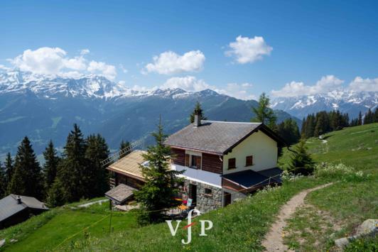 Chalet, 4.5 Rooms, 72 m2 -  Price upon request