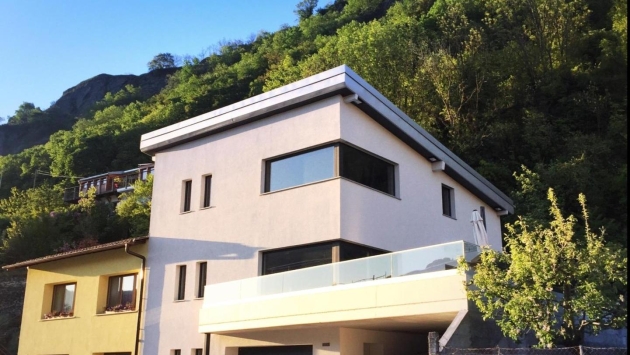 Villa Row house Row house, 4.5 Rooms, 178.33 m2  CHF 2'800.- 1950 Sion