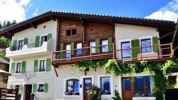 LocationLC114b Café-Restaurant Chambres d hôtes Cher-Mignon à Chermignon Duc David & Elizabeth, Crans-Montana Restaurant Restaurant, 3.5 Rooms, 277.33 m2  CHF 2'900.- 3971 Chermignon