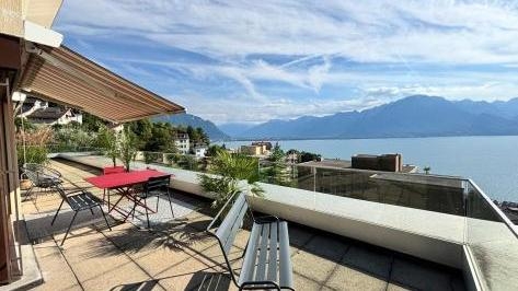 hegg Attique Attique, 5.5 pièces, 246.67 m2  CHF 650.- / jour 1820 Montreux