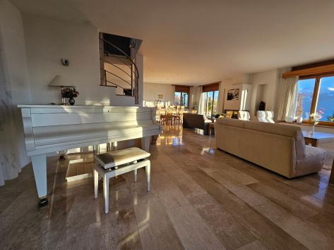 Arbaz, Valais - Chalet 6.5 Rooms 273.00 m2 CHF 1'400'000.-