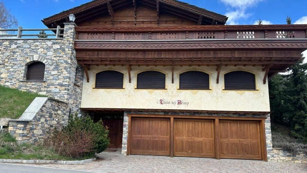 lionel plan mayen Chalet Chalet, 10.0 pièces, 500.00 m2  dès CHF 2'000.- / jour 1978 Lens