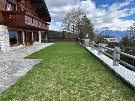 Lens, Valais - Chalet 10.0 pièces 500.00 m2  dès CHF 2'000.- / jour