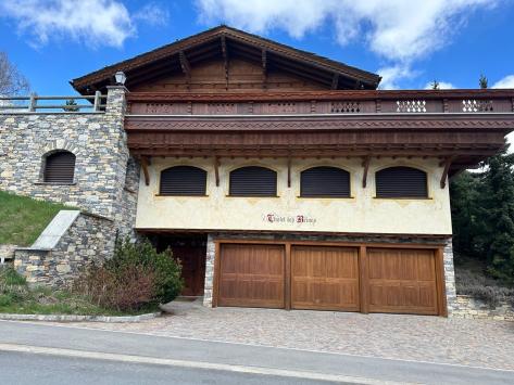 Lens, Vallese - Chalet 10.0 Stanze 500.00 m2  da CHF 2'000.- / giorno