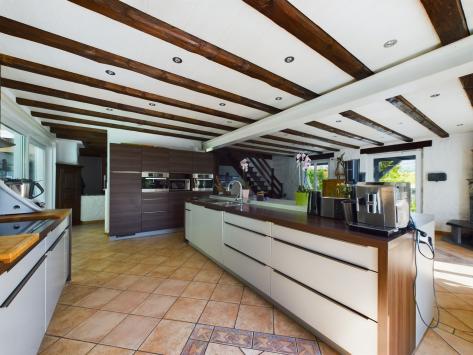 Fontenais, Jura - Maison contemporaine 5.5 pièces 270.00 m2 Prix sur demande