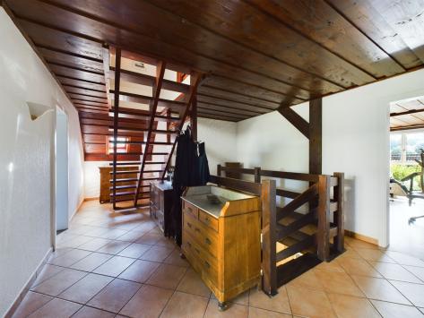Fontenais, Jura - Maison contemporaine 5.5 pièces 270.00 m2 Prix sur demande