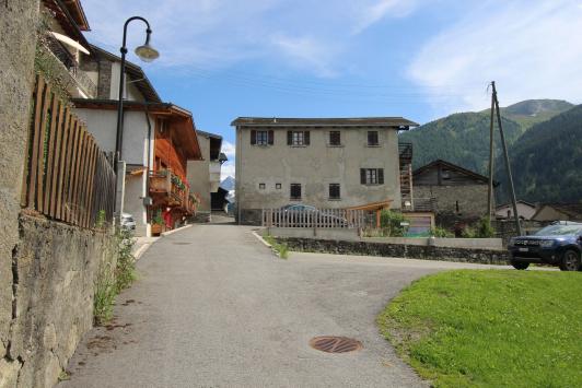 Liddes, Valais - Maison villageoise 8.0 pièces 135.00 m2 CHF 460'000.-