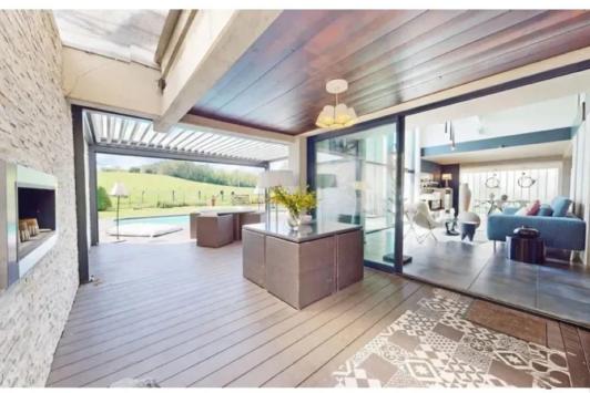 Chèvremont, Bourgogne-Franche-Comté - Maison  160.00 m2 CHF 590'000.-