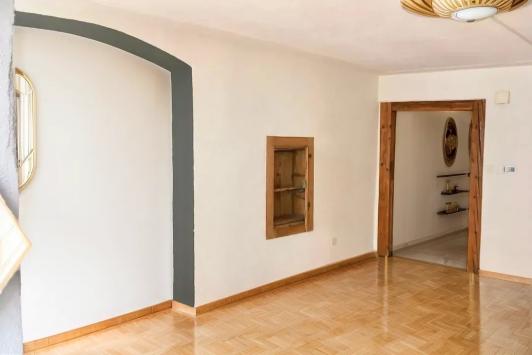 Porrentruy, Jura - Immeuble mixte 8.0 pièces 520.00 m2 CHF 1'075'000.-