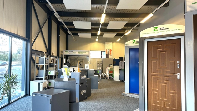 TIB - Halle mixte - Uvrier Local commercial Local commercial, 10.0 pièces, 1200.00 m2  CHF 2'800'000.- 1958 Uvrier