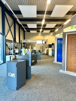 Uvrier, Valais - Local commercial 10.0 pièces 1200.00 m2 CHF 2'800'000.-