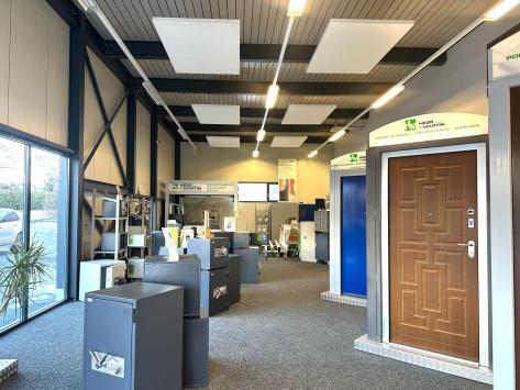 Uvrier, Valais - Local commercial 10.0 pièces 1200.00 m2 CHF 2'800'000.-