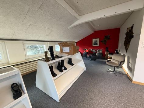 Porrentruy, Jura - Bureau 3.0 pièces 200.00 m2 CHF 2'500.- / année