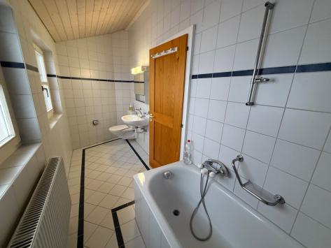 Porrentruy, Jura - Rental and commercial building 7.0 Rooms 320.00 m2 CHF 1'220'000.-