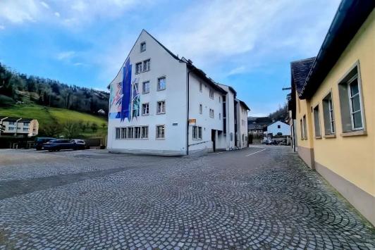 St-Ursanne, Jura - Commerce 3.0 pièces 160.00 m2 CHF 400'000.-