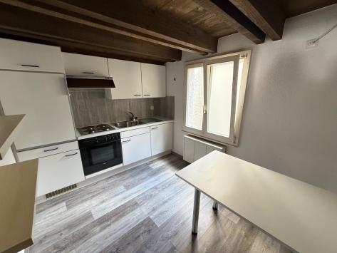 Porrentruy, Jura - Immeuble locatif 8.0 pièces 420.00 m2 CHF 900'000.-