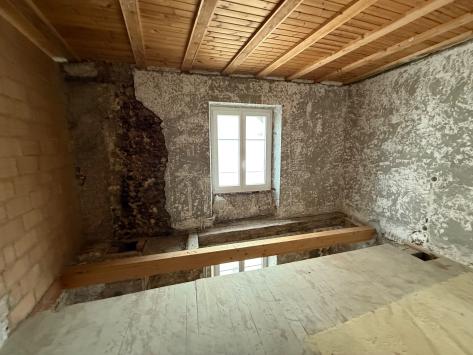 Porrentruy, Jura - Maison 4.0 pièces 200.00 m2 CHF 550'000.-