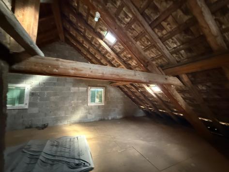 Courtedoux, Jura - Maison 9.0 pièces 220.00 m2 CHF 600'000.-