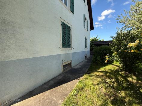 Courtedoux, Jura - Maison 9.0 pièces 220.00 m2 CHF 600'000.-