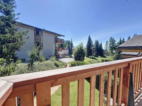 Crans-Montana, Valais - Chalet 5.5 Rooms 185.00 m2  from CHF 8'000.-