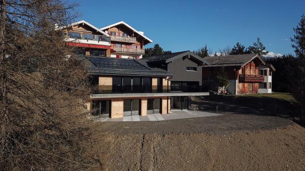 Crans-Montana, Valais - Chalet 5.5 pièces 369.78 m2 CHF 3'800'000.-