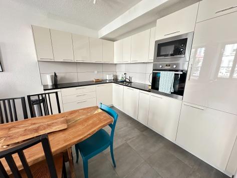 Porrentruy, Jura - Immeuble mixte  175.00 m2 CHF 2'300'000.-