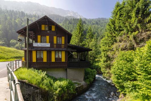 Bex, Vaud - Chalet 6.5 pièces 295.00 m2 CHF 780'000.-