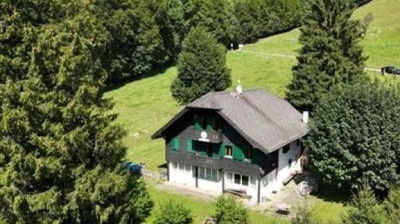Grand Rural  Chalet FRATECO Chalet Chalet, 15.0 pièces, 462.00 m2  CHF 1'150'000.- 1832 Chamby