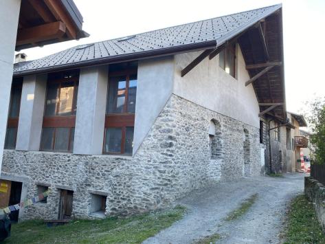 Chamoson, Valais - Maison villageoise 7.5 pièces 237.00 m2 CHF 890'000.-