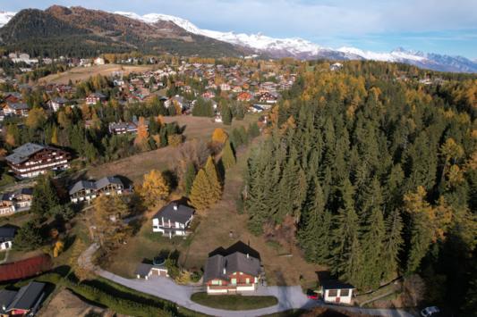 Crans-Montana, Valais - Chalet 8.5 pièces 191.88 m2 CHF 4'000'000.-