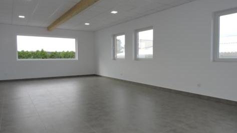 Local commercial en location 42 m2 - Bouveret Bureau Bureau, 1.0 pièces, 42.00 m2  CHF 770.- / mois 1897 Bouveret