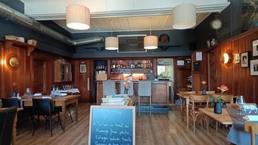 LC114b Café-Restaurant Chambres d hôtes Cher-Mignon à Chermignon Duc David & Elizabeth, Crans-Montana Chambre d'hôtes Chambre d'hôtes, 6.5 pièces, 277.33 m2  CHF 995'000.- 3971 Chermignon