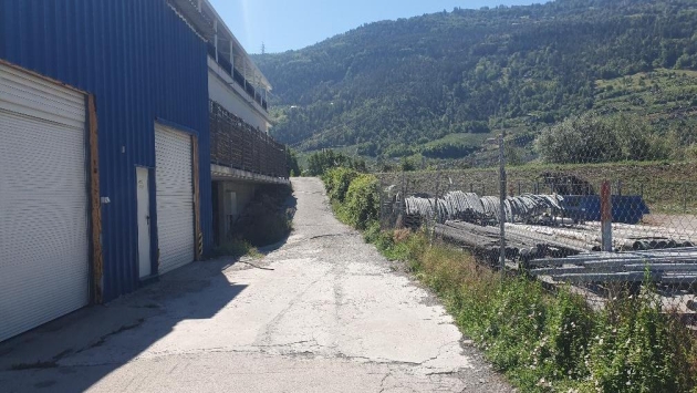 local raad Dépôt Dépôt, 1.0 pièces, 80.00 m2  CHF 1'500.- / mois 1950 Sion