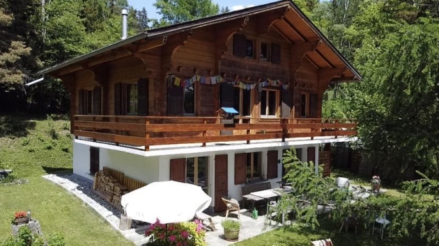 Chalet Namasté Anzère Chalet Chalet, 7.0 pièces, 235.00 m2  CHF 980'000.- 1972 Anzère