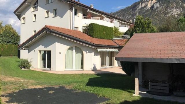 Location Bramois Geneviève Rez-jardin Rez-jardin, 4.5 pièces, 152.00 m2  CHF 2'900.- / mois 1967 Bramois