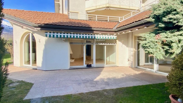 Location Bramois Geneviève Rez-jardin Rez-jardin, 4.5 pièces, 152.00 m2  CHF 2'900.- / mois 1967 Bramois