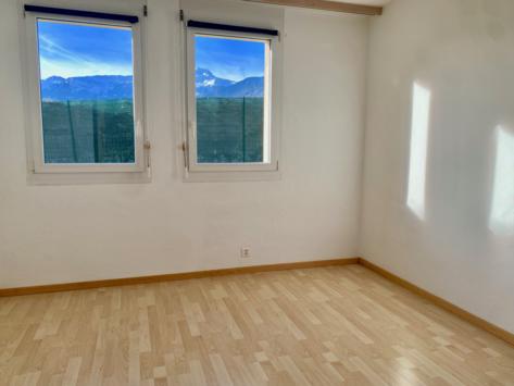 Bramois, Valais - Rez-jardin 4.5 pièces 152.00 m2 CHF 2'900.- / mois