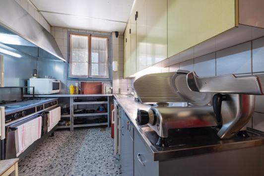 Bex, Vaud - Chalet 6.5 pièces 295.00 m2 CHF 650'000.-