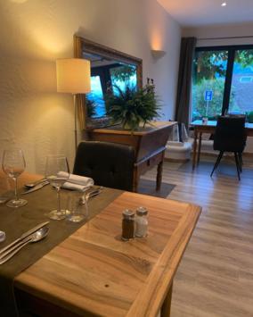 Chermignon, Vallese - Ristorante 3.5 Stanze 145.33 m2 CHF 2'700.- / mese