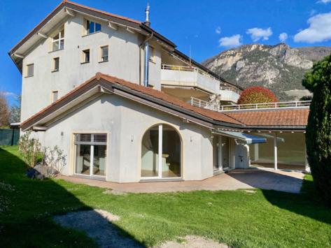Bramois, Valais - Rez-jardin 4.5 pièces 152.00 m2 CHF 2'900.- / mois
