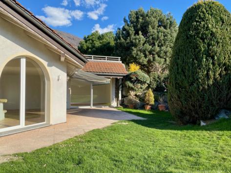 Bramois, Valais - Rez-jardin 4.5 pièces 152.00 m2 CHF 2'900.- / mois